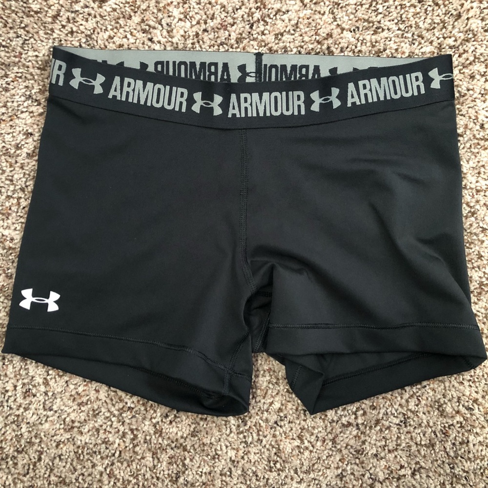 Under Armour Shortie Shorts